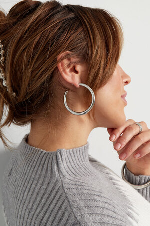 Boucles d'oreilles basic rondes medium - argent h5 Image4